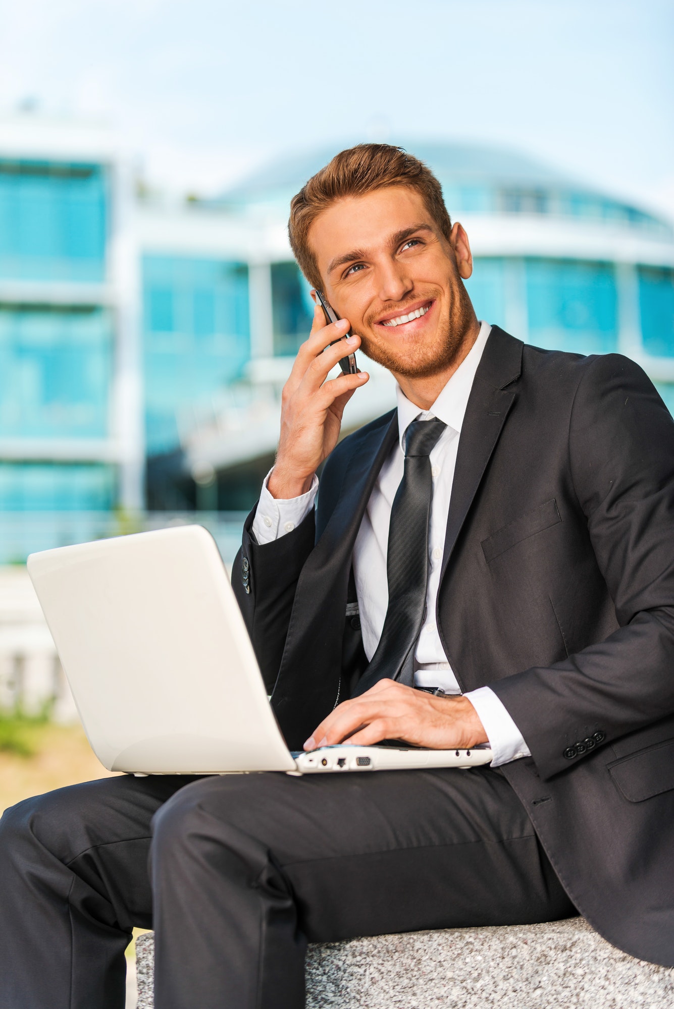 businessman-working-outdoors-.jpg